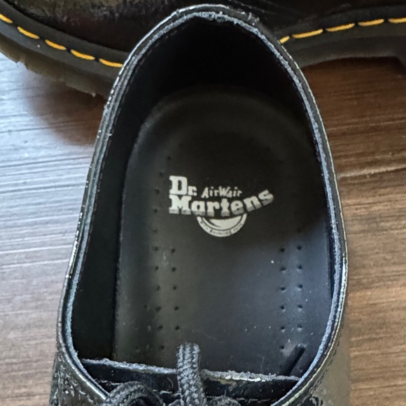 Dr. Martens 1461 Women's Leather Oxford Shoes in Black Distressed Patent - Picture 4 of 5